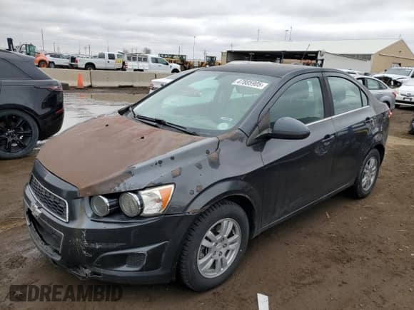 2015 Chevrolet Sonic LT с VIN 1G1JC5SB8F4181883, выставлен на аукционе Copart как лот 47885905 с пробегом 148 585 миль миль и Списание • Salvage title. История ставок и продаж доступна на DreamBid. Изображение 1.
