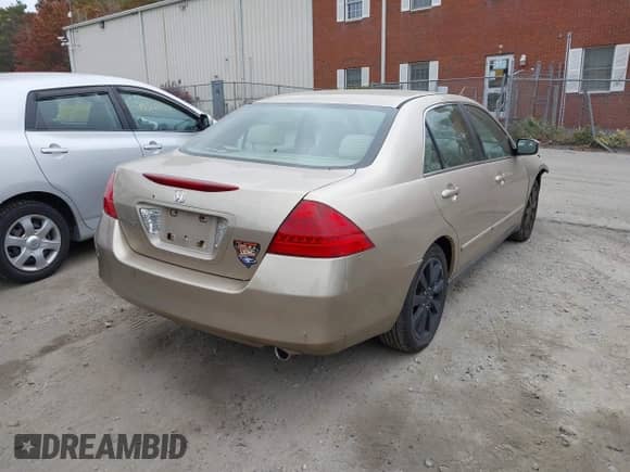 2006 Honda Accord LX с VIN 1HGCM56436A169183, выставлен на аукционе IAAI как лот 43569635 с пробегом 76 474 миль миль и . История ставок и продаж доступна на DreamBid. Изображение 4.
