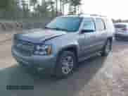 2012 Chevrolet Tahoe LTZ с VIN 1GNSKCE08CR289942, выставлен на аукционе IAAI как лот 41234109 с пробегом 160 813 миль миль и . История ставок и продаж доступна на DreamBid. Изображение 2.