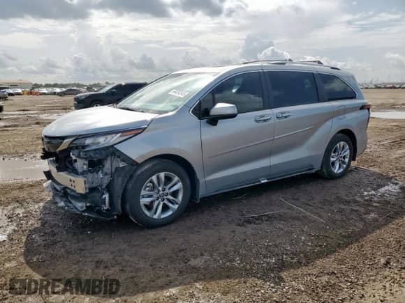 2024 Toyota Sienna Limited с VIN 5TDZRKEC9RS181136, выставлен на аукционе Copart как лот 64424245 с пробегом 26 062 миль миль и Списание • Salvage title. История ставок и продаж доступна на DreamBid. Изображение 1.