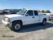 2002 GMC Sierra 1500 SLE z VIN 2GTEK19T421149196, wystawiony jako Copart lot #90694535 z przebiegiem 246 709 mil mil oraz Szkoda całkowita • Salvage title. Historia ofert i sprzedaży dostępna na DreamBid. Obrazek 1.