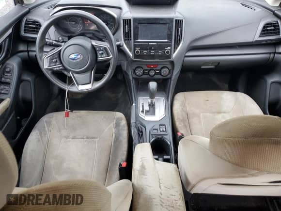 2018 Subaru Impreza Premium z VIN 4S3GKAD60J3619467, wystawiony jako Copart lot #81100135 z przebiegiem 187 212 mil mil oraz Czysty tytuł • Clean title. Historia ofert i sprzedaży dostępna na DreamBid. Obrazek 8.