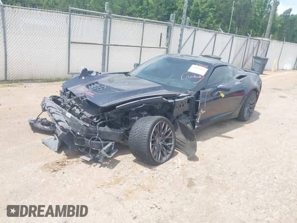 2015 Chevrolet Corvette Z06 3LZ with VIN 1G1YT2D6XF5601845, listed as a IAAI auction lot 42564055 with 99,989 mi miles and . Bid and sale history available at DreamBid. Image 23.