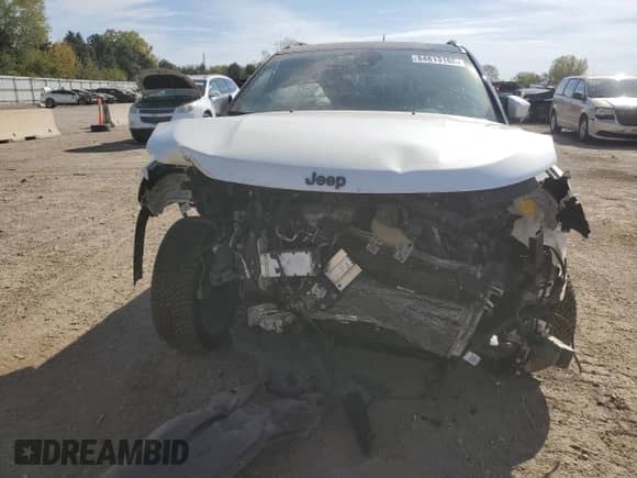 2020 Jeep Compass Limited with VIN 3C4NJDCB4LT157822, listed as a Copart auction lot 84813165 with Not provided miles and Salvage title. Bid and sale history available at DreamBid. Image 5.