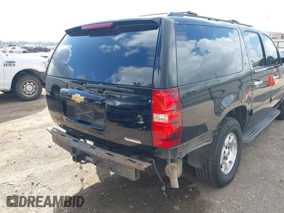 2013 Chevrolet Suburban LT с VIN 1GNSCJE03DR180050, выставлен на аукционе IAAI как лот 43289589 с пробегом 190 660 миль миль и . История ставок и продаж доступна на DreamBid. Изображение 6.