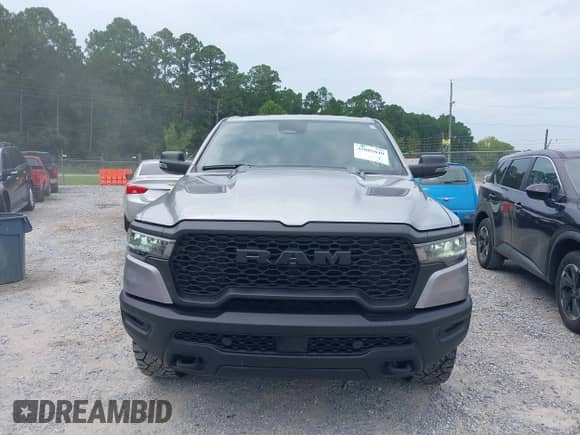 2025 Ram 1500 Rebel z VIN 1C6SRFLP3SN574597, wystawiony jako IAAI lot #42865040 z przebiegiem 35 346 mil mil oraz . Historia ofert i sprzedaży dostępna na DreamBid. Obrazek 12.