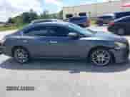 2013 Nissan Maxima SV z VIN 1N4AA5AP7DC840622, wystawiony jako IAAI lot #43324440 z przebiegiem 163 678 mil mil oraz . Historia ofert i sprzedaży dostępna na DreamBid. Obrazek 6.