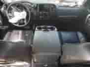 2013 Chevrolet Silverado 2500HD LT z VIN 1GC1KXC87DF177138, wystawiony jako Copart lot #69036605 z przebiegiem 135 499 mil mil oraz Szkoda całkowita • Salvage title. Historia ofert i sprzedaży dostępna na DreamBid. Obrazek 8.