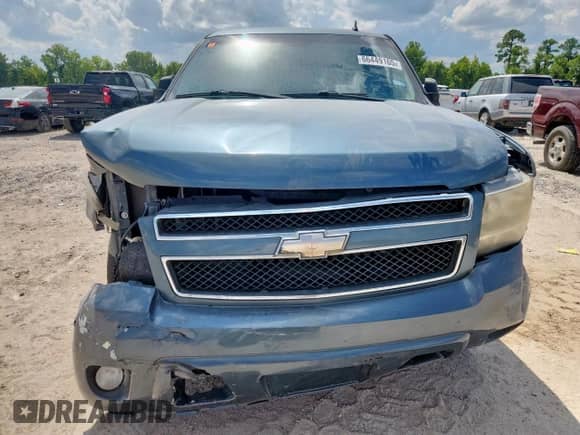 2008 Chevrolet Tahoe LTZ with VIN 1GNFC13JX8R209546, listed as a Copart auction lot 66449165 with 272,994 mi miles and Salvage title. Bid and sale history available at DreamBid. Image 5.