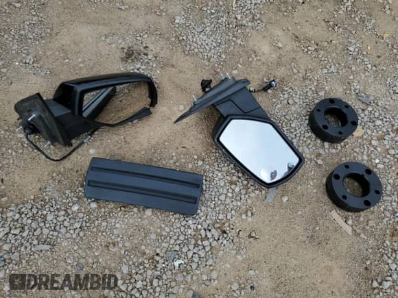 2014 GMC Sierra 1500 SLE z VIN 3GTU2UEC2EG304228, wystawiony jako Copart lot #66353175 z przebiegiem 120 405 mil mil oraz Szkoda całkowita • Salvage title. Historia ofert i sprzedaży dostępna na DreamBid. Obrazek 12.