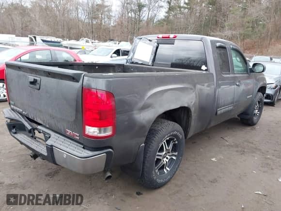 2010 GMC Sierra 1500 SLT with VIN 1GTSKWE33AZ195677, listed as a IAAI auction lot 41696268 with 199,416 mi miles and . Bid and sale history available at DreamBid. Image 4.
