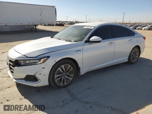 2022 Honda Accord с VIN 1HGCV3F13NA008807, выставлен на аукционе Copart как лот 71133144 с пробегом 51 878 миль миль и Списание • Salvage title. История ставок и продаж доступна на DreamBid. Изображение 1.