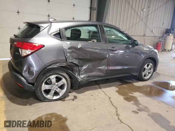 2022 Honda HR-V LX with VIN 3CZRU6H33NM769748, listed as a Copart auction lot 70472585 with 18,539 mi miles and Salvage title. Bid and sale history available at DreamBid. Image 3.