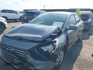 2020 Hyundai Accent SE z VIN 3KPC24A67LE121668, wystawiony jako IAAI lot #43140646 z przebiegiem 162 978 mil mil oraz . Historia ofert i sprzedaży dostępna na DreamBid. Obrazek 2.