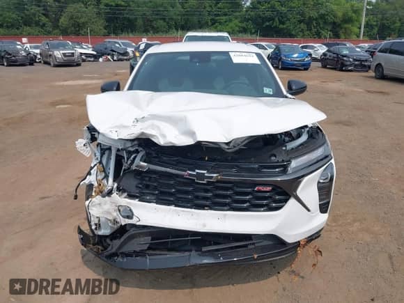 2024 Chevrolet Trax 1RS с VIN KL77LGE25RC172977, выставлен на аукционе IAAI как лот 42884624 с пробегом 21 565 миль миль и . История ставок и продаж доступна на DreamBid. Изображение 12.