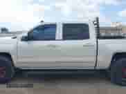 2015 Chevrolet Silverado 1500 LT z VIN 3GCPCREC0FG422416, wystawiony jako IAAI lot #43165757 z przebiegiem 177 216 mil mil oraz . Historia ofert i sprzedaży dostępna na DreamBid. Obrazek 14.