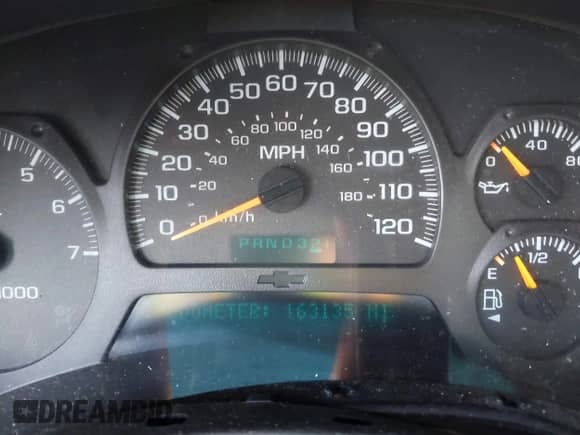 2005 Chevrolet TrailBlazer LS with VIN 1GNDS13S552124587, listed as a IAAI auction lot 43290539 with 163,135 mi miles and . Bid and sale history available at DreamBid. Image 15.