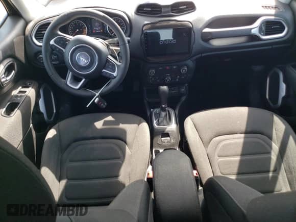 2018 Jeep Renegade Latitude with VIN ZACCJABBXJPH57398, listed as a Copart auction lot 68658815 with 89,223 mi miles and Salvage title. Bid and sale history available at DreamBid. Image 8.