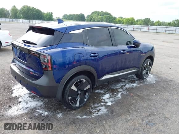 2025 Nissan Kicks SR with VIN 3N8AP6DB9SL341065, listed as a IAAI auction lot 42451953 with 4,874 mi miles and . Bid and sale history available at DreamBid. Image 4.