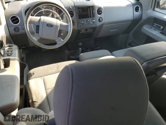 2008 Ford F-150 XLT с VIN 1FTPX145X8FC06862, выставлен на аукционе Copart как лот 71750745 с пробегом 183 688 миль миль и Списание • Salvage title. История ставок и продаж доступна на DreamBid. Изображение 8.