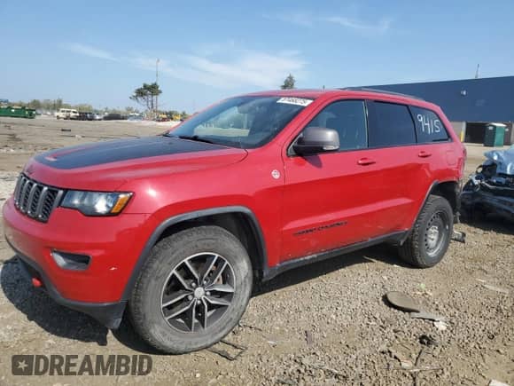 2017 Jeep Grand Cherokee Trailhawk z VIN 1C4RJFLG2HC949415, wystawiony jako Copart lot #81468275 z przebiegiem 65 142 mil mil oraz Czysty tytuł • Clean title. Historia ofert i sprzedaży dostępna na DreamBid. Obrazek 1.