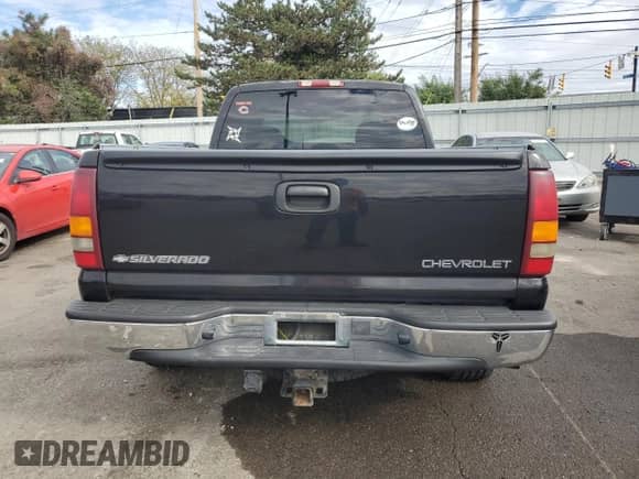 2002 Chevrolet Silverado 1500 LS with VIN 2GCEK19V721198314, listed as a Copart auction lot 82234815 with 120,359 mi miles and Salvage title. Bid and sale history available at DreamBid. Image 6.