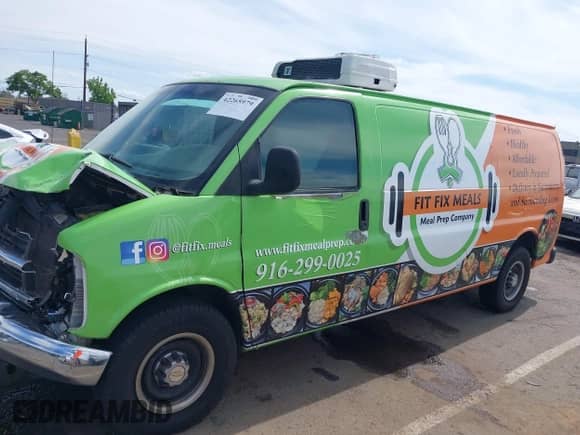 2001 Chevrolet Express z VIN 1GCHG39R011111547, wystawiony jako IAAI lot #42265979 z przebiegiem 297 607 mil mil oraz . Historia ofert i sprzedaży dostępna na DreamBid. Obrazek 15.