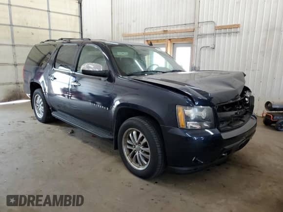 2008 Chevrolet Suburban 3LT with VIN 1GNFK163X8J145684, listed as a Copart auction lot 62346885 with 183,429 mi miles and Non repairable. Bid and sale history available at DreamBid. Image 4.