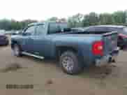 2011 Chevrolet Silverado 1500 Work Truck z VIN 1GCRKPE38BZ431259, wystawiony jako Copart lot #62753985 z przebiegiem 122 998 mil mil oraz Szkoda całkowita • Salvage title. Historia ofert i sprzedaży dostępna na DreamBid. Obrazek 2.