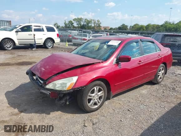 2007 Honda Accord EX-L с VIN 1HGCM56897A069335, выставлен на аукционе IAAI как лот 43222995 с пробегом 190 384 миль миль и . История ставок и продаж доступна на DreamBid. Изображение 15.