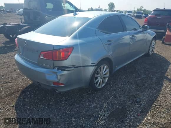 2010 Lexus IS 250 z VIN JTHCF5C23A5038654, wystawiony jako IAAI lot #42597794 z przebiegiem 247 483 mil mil oraz . Historia ofert i sprzedaży dostępna na DreamBid. Obrazek 4.