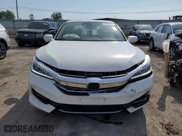 2017 Honda Accord Touring с VIN JHMCR6F73HC029267, выставлен на аукционе Copart как лот 67976765 с пробегом 103 164 миль миль и Списание • Salvage title. История ставок и продаж доступна на DreamBid. Изображение 5.
