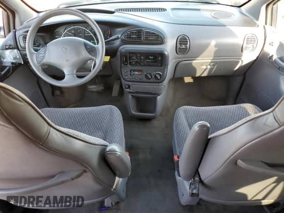 1999 Dodge Caravan SE с VIN 2B4GP44G2XR423118, выставлен на аукционе Copart как лот 71740135 с пробегом 133 543 миль миль и Списание • Salvage title. История ставок и продаж доступна на DreamBid. Изображение 8.