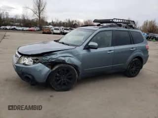 2012 Subaru Forester X Premium z VIN JF2SHBDC4CG444612, wystawiony jako Copart lot #49809885 z przebiegiem 109 953 mil mil oraz Szkoda całkowita • Salvage title. Historia ofert i sprzedaży dostępna na DreamBid. Obrazek 1.