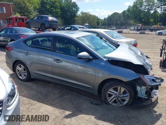 2019 Hyundai Elantra SEL z VIN KMHD84LF5KU784569, wystawiony jako IAAI lot #43005642 z przebiegiem 91 178 mil mil oraz . Historia ofert i sprzedaży dostępna na DreamBid. Obrazek 14.