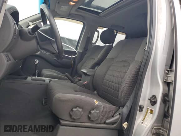 2006 Nissan Frontier SE с VIN 1N6AD07U16C457700, выставлен на аукционе Copart как лот 81948625 с пробегом 200 193 миль миль и Чистый • Clean title. История ставок и продаж доступна на DreamBid. Изображение 7.