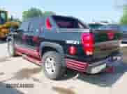 2005 Chevrolet Avalanche Z71 с VIN 3GNEK12Z45G185097, выставлен на аукционе IAAI как лот 42366698 с пробегом 153 014 миль миль и . История ставок и продаж доступна на DreamBid. Изображение 3.