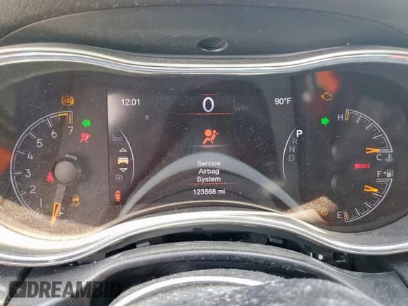 2017 Jeep Grand Cherokee Laredo with VIN 1C4RJEAG2HC614572, listed as a Copart auction lot 67870085 with 123,868 mi miles and Salvage title. Bid and sale history available at DreamBid. Image 9.