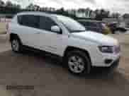 2017 Jeep Compass Latitude with VIN 1C4NJCEA4HD116179, listed as a Copart auction lot 67472695 with 126,749 mi miles and Salvage title. Bid and sale history available at DreamBid. Image 4.