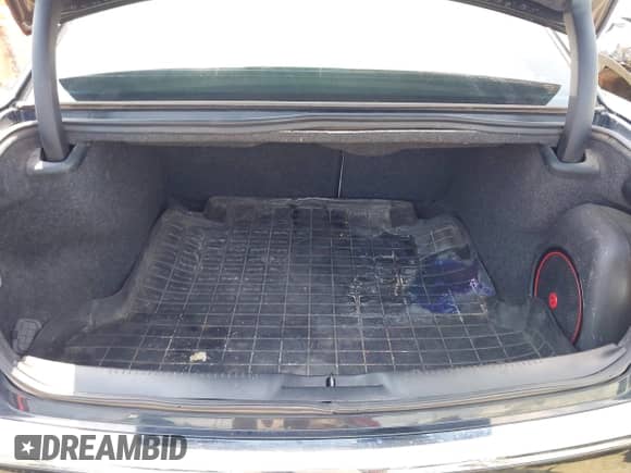 2013 Chrysler 300 с VIN 2C3CCAAG2DH743142, выставлен на аукционе IAAI как лот 42679444 с пробегом 153 218 миль миль и . История ставок и продаж доступна на DreamBid. Изображение 18.