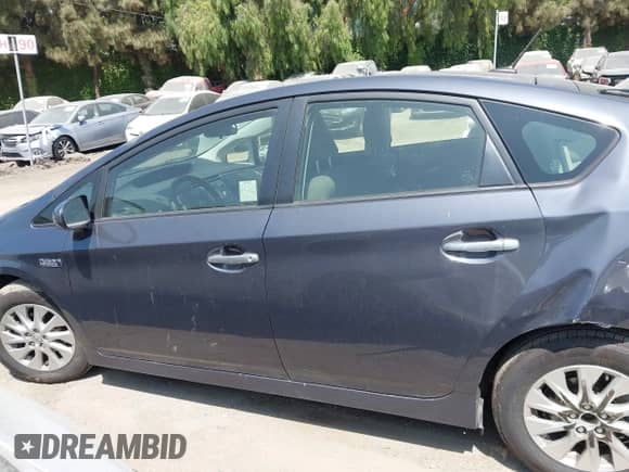 2015 Toyota Prius Advanced z VIN JTDKN3DPXF3067246, wystawiony jako IAAI lot #42555393 z przebiegiem 52 798 mil mil oraz . Historia ofert i sprzedaży dostępna na DreamBid. Obrazek 14.