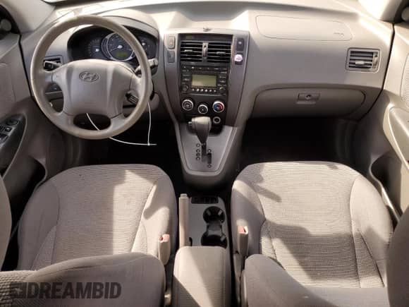 2008 Hyundai Tucson GLS с VIN KM8JM12B98U911070, выставлен на аукционе Copart как лот 82243975 с пробегом 151 926 миль миль и Списание • Salvage title. История ставок и продаж доступна на DreamBid. Изображение 8.