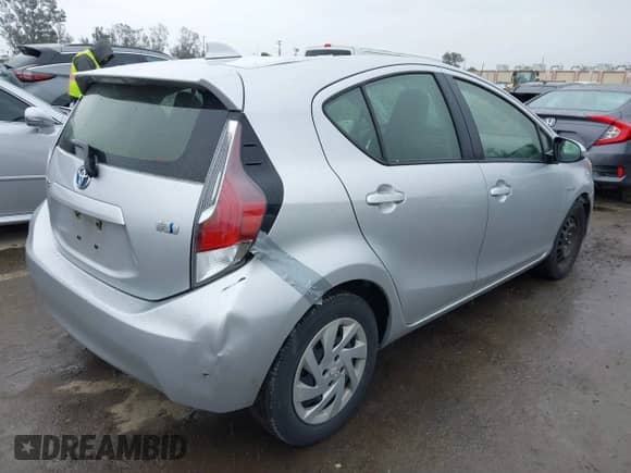 2015 Toyota Prius One z VIN JTDKDTB35F1575641, wystawiony jako IAAI lot #41803870 z przebiegiem 129 286 mil mil oraz . Historia ofert i sprzedaży dostępna na DreamBid. Obrazek 4.