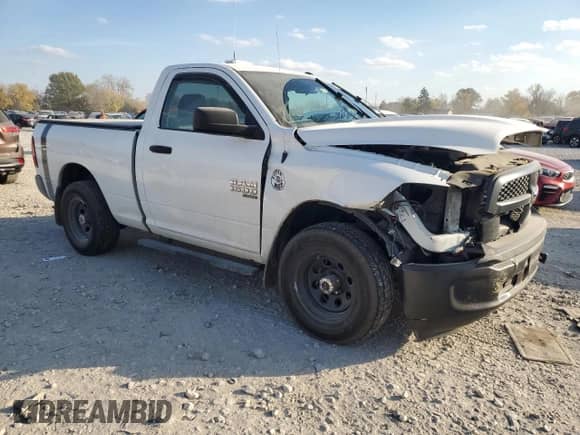 2019 Ram 1500 Tradesman z VIN 3C6JR7AG3KG680447, wystawiony jako Copart lot #78322744 z przebiegiem 117 772 mil mil oraz Szkoda całkowita • Salvage title. Historia ofert i sprzedaży dostępna na DreamBid. Obrazek 4.