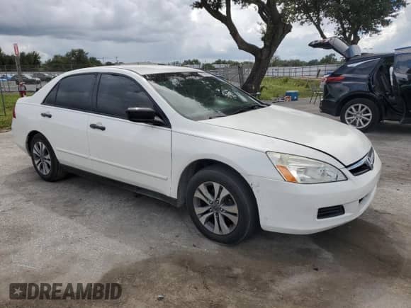 2007 Honda Accord VP с VIN 1HGCM55137A177504, выставлен на аукционе Copart как лот 82393495 с пробегом 261 201 миль миль и Списание • Salvage title. История ставок и продаж доступна на DreamBid. Изображение 4.