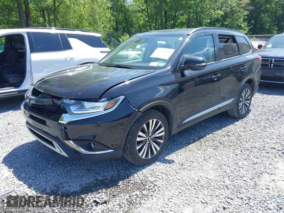 2020 Mitsubishi Outlander ES с VIN JA4AZ3A35LZ039956, выставлен на аукционе IAAI как лот 42570596 с пробегом 140 231 миль миль и . История ставок и продаж доступна на DreamBid. Изображение 17.