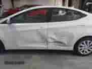 2012 Hyundai Elantra GLS z VIN 5NPDH4AE1CH084140, wystawiony jako IAAI lot #43171523 z przebiegiem 95 448 mil mil oraz . Historia ofert i sprzedaży dostępna na DreamBid. Obrazek 6.