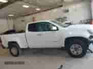 2017 Chevrolet Colorado 2WD WT с VIN 1GCHSBEA3H1251062, выставлен на аукционе IAAI как лот 42682740 с пробегом 136 546 миль миль и . История ставок и продаж доступна на DreamBid. Изображение 14.
