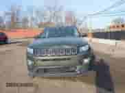 2019 Jeep Compass Latitude z VIN 3C4NJDBB9KT647656, wystawiony jako IAAI lot #41758729 z przebiegiem 83 932 mil mil oraz . Historia ofert i sprzedaży dostępna na DreamBid. Obrazek 12.