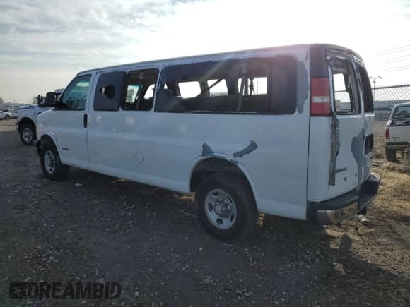 2006 Chevrolet Express Passenger с VIN 1GAHG39U461274433, выставлен на аукционе Copart как лот 82622414 с пробегом 206 975 миль миль и Чистый • Clean title. История ставок и продаж доступна на DreamBid. Изображение 2.